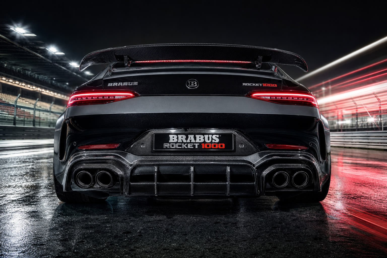 Brabus Rocket 1000 vue arrière avec échappement quadruple sportif