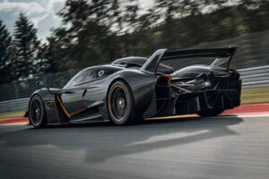 Essai XXL : Pagani Huayra R, la nouvelle référence face à l&rsquo;Aston Martin Valkyrie Pro ?