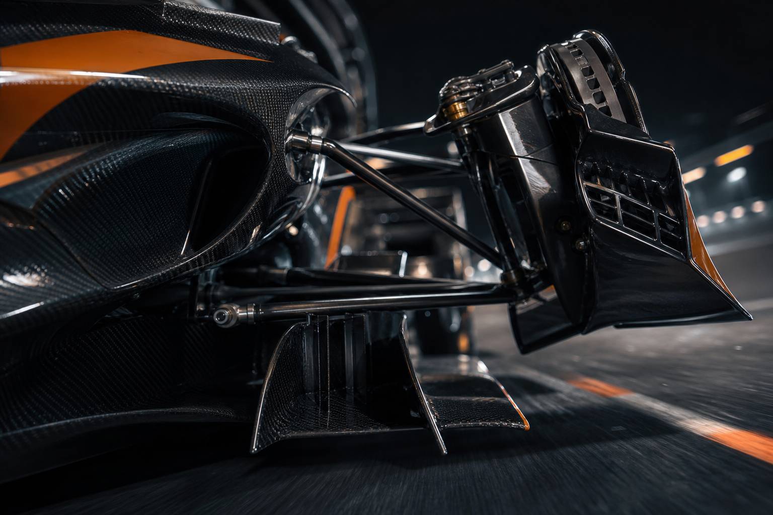 Suspension avant et aérodynamique de la Pagani Huayra R en carbone